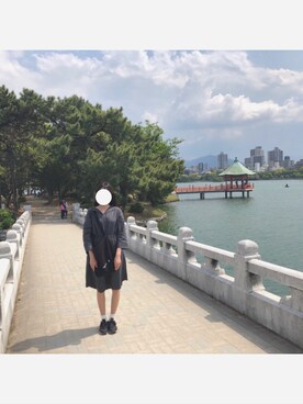 「coca（coca）（コカ）のアイテム（シャツワンピース）」を使った、りさん（レディース・169cm）の春コーディネート