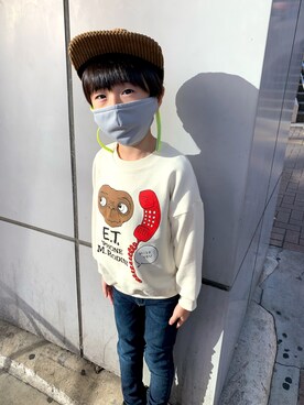 「Mini Rodini（ミニロディーニ）のアイテム（スウェット）」を使った、おまめさん（キッズ・125cm）の秋コーディネート