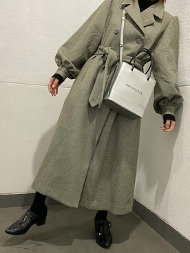 「BALENCIAGA」｜「アイテム（チェスターコート）」を使った、ワカナさん（レディース・155cm）の春コーディネート