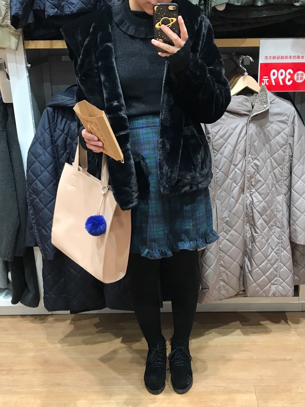 「冬コーデ、大人コーデ」｜「Puellaのアイテム（ジャケット/アウター、ブラック系）」を使った、neneさん（レディース・163cm）の冬コーディネートの1枚目の写真