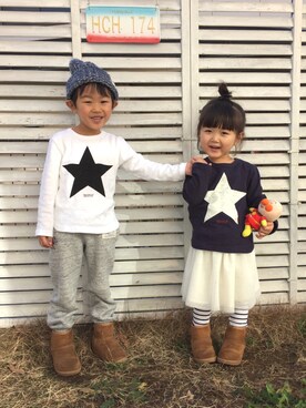 「Lee（リー）のアイテム（パンツ）」を使った、HINAHIMAさん（キッズ・100cm）の冬コーディネート