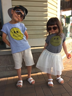 「Lee（リー）のアイテム（Tシャツ/カットソー）」を使った、HINAHIMAさん（キッズ・100cm）の夏コーディネート