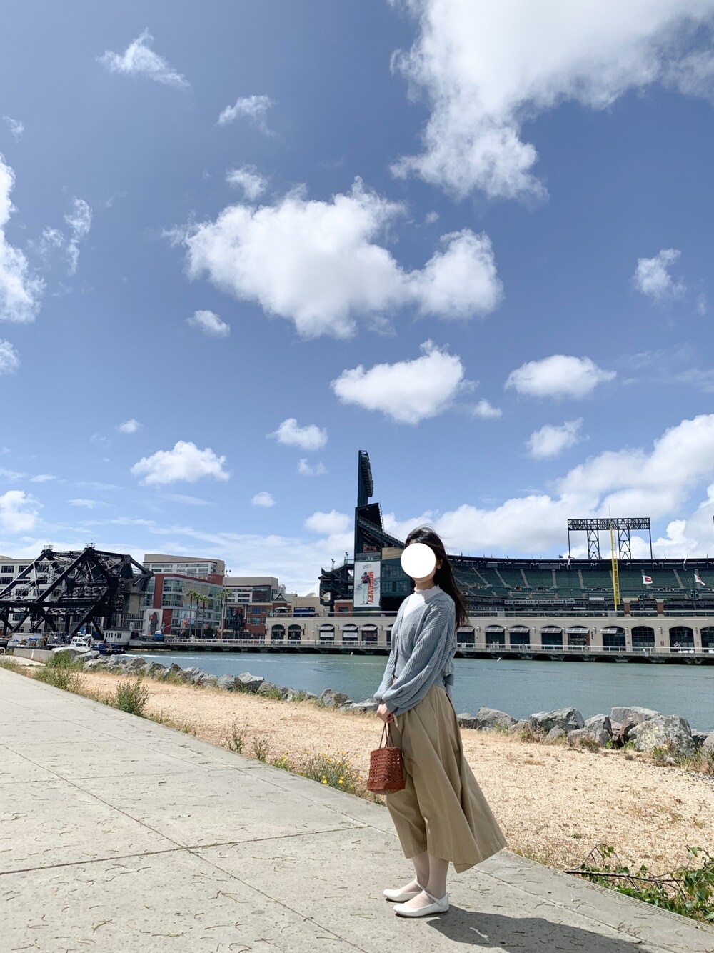 「beige、LEBECCA boutique、LEBECCAboutique、Dot＆Stripes CHILD　WOMAN、franche lippee、franchelippee、archives」｜「LEBECCA boutiqueのアイテム（ニット/セーター、グレー系）」を使った、Mangojamさん（レディース・160cm）の春コーディネートの1枚目の写真