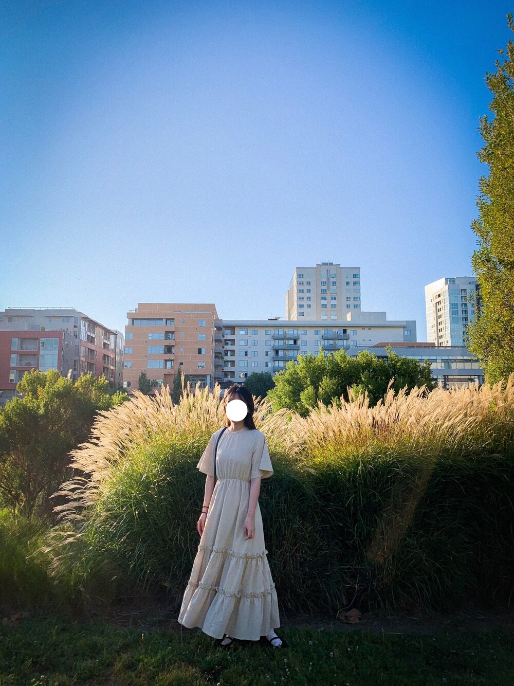 「LEBECCA boutique、LEBECCAboutique、HARUTA」｜「LEBECCA boutiqueのアイテム（ワンピース、ベージュ系）」を使った、Mangojamさん（レディース・160cm）の夏コーディネートの1枚目の写真
