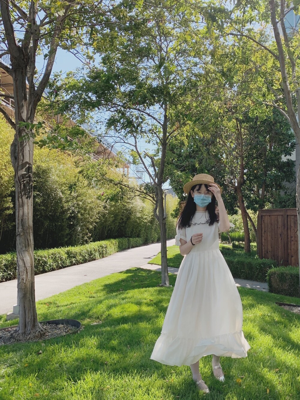 「Emily temple cute、emilytemplecute、F-TROUPE、override 」｜「Emily Temple cuteのアイテム（ワンピース、ホワイト系）」を使った、Mangojamさん（レディース・160cm）の夏コーディネートの1枚目の写真