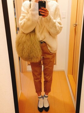 「LOWRYS FARM（ローリーズファーム）の８０ミコチノテーパードパンツ　744464 （チノパンツ）」を使った、natsukoさん（レディース・165cm）の秋コーディネート
