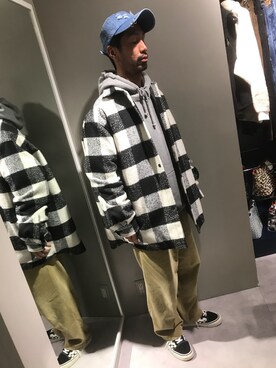 「DANKE SCHON（ダンケシェーン）のアイテム（帽子）」を使った、LHP池袋スタッフ４さん（メンズ・170cm）の冬コーディネート