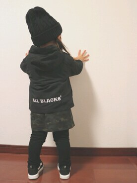 「ALL BLACKS」｜RSKKさん（キッズ・80cm）の冬コーディネート
