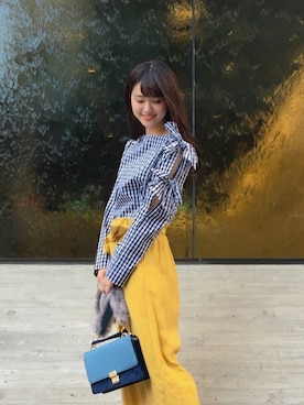 「MERCURYDUO（マーキュリーデュオ）のアイテム（その他パンツ）」を使った、中川真梨さん（レディース・168cm）の秋コーディネート