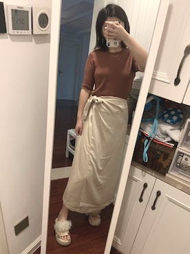 「RANDA（ランダ）のストレスフリー/シフォンフラワーサンダル（サンダル）」を使った、kangyaさん（レディース・168cm）の秋コーディネート