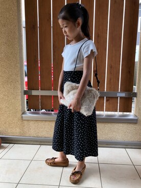 「GU（ジーユー）のアイテム（Tシャツ/カットソー、ホワイト系）」を使った、ronさん（レディース・130cm）の秋コーディネート