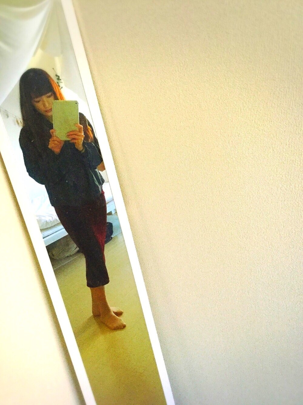 「VINTAGE、used、used mix、American Apparel、アメアパ、古着、古着MIX、タイトスカート、ヴィンテージ、ベロアスカート」｜「VINTAGEのアイテム（シャツ/ブラウス、ブラック系）」を使った、kn☽︎‪︎.*·̩͙‬mさん（レディース・155cm）の冬コーディネートの1枚目の写真