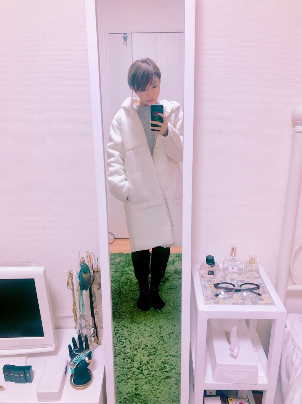 「大人カジュアル、お洒落さんとつながりたい、低身長コーデ、古着MIX、古着コーデ、古着好きな人と繋がりたい、used、ゆるコーデ、ゆるカジ、AZUL by moussy」｜「GUのアイテム（パンツ、ブラック系）」を使った、kn☽︎‪︎.*·̩͙‬mさん（レディース・155cm）の冬コーディネートの1枚目の写真