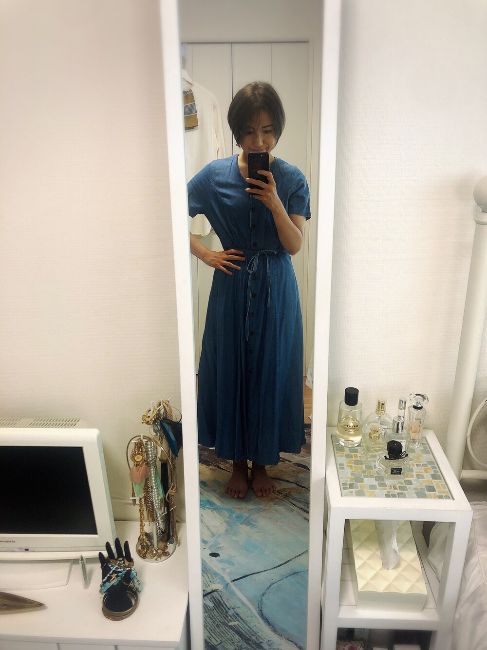 「古着、古着MIX、古着コーデ、used、vintage、VINTAGE、ジャンパースカート、ワンピース、デニムワンピース、used mix」｜「VINTAGEのアイテム（ジャンパースカート、ブルー系）」を使った、kn☽︎‪︎.*·̩͙‬mさん（レディース・155cm）の夏コーディネートの1枚目の写真
