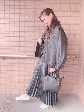 「レザーコーデ」｜「アイテム（ライダースジャケット）」を使った、j7j0j1さん（レディース・157cm）の春コーディネート