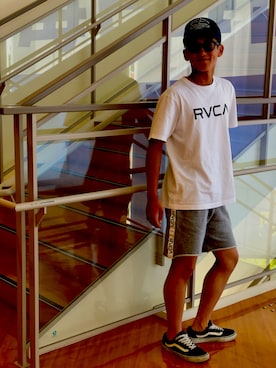 「RVCA（ルーカ）のアイテム（パンツ）」を使った、manato412さん（メンズ・166cm）の秋コーディネート