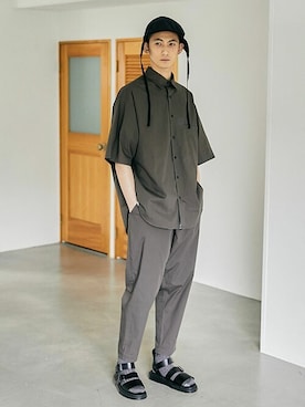「nowm（ノウム）のアイテム（セットアップ）」を使った、ノウムさん（メンズ・184cm）の夏コーディネート