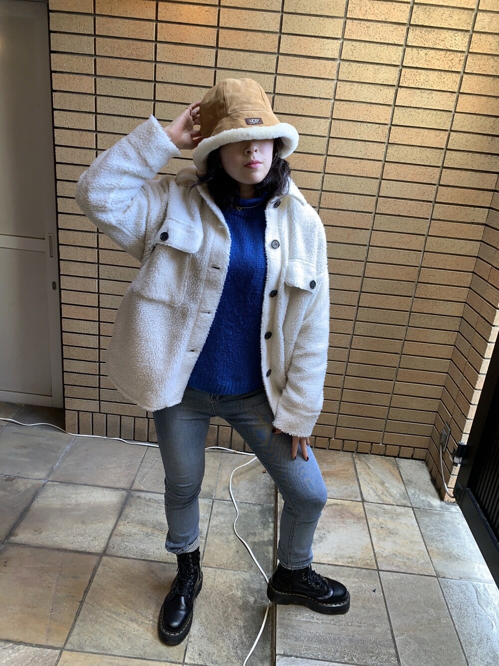 「まなfit、Chuu、学校、クリスマス、UGG、winter、winterstyle」｜「Lafayette 148 New Yorkのアイテム（ニット/セーター、ブルー系）」を使った、manakawaiさん（レディース・162cm）の冬コーディネートの1枚目の写真