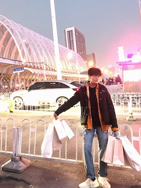 「Yeezy（イージー）のアイテム（その他シューズ）」を使った、热心博主_さん（レディース・168cm）の冬コーディネート