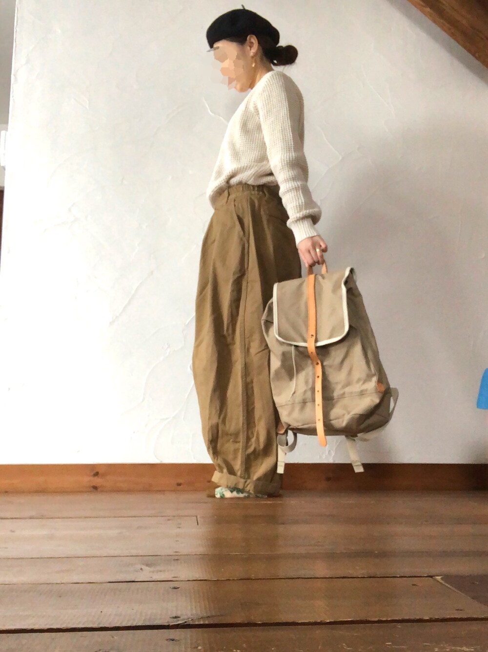 「UNIQLOのアイテム（ニット/セーター、ホワイト系）」を使った、yuuuuukoさん（レディース・157cm）の冬コーディネートの1枚目の写真