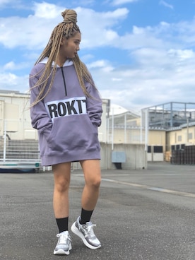 「ROKIT（ロキット）のアイテム（トップス）」を使った、yunaさん（レディース・155cm）の秋コーディネート