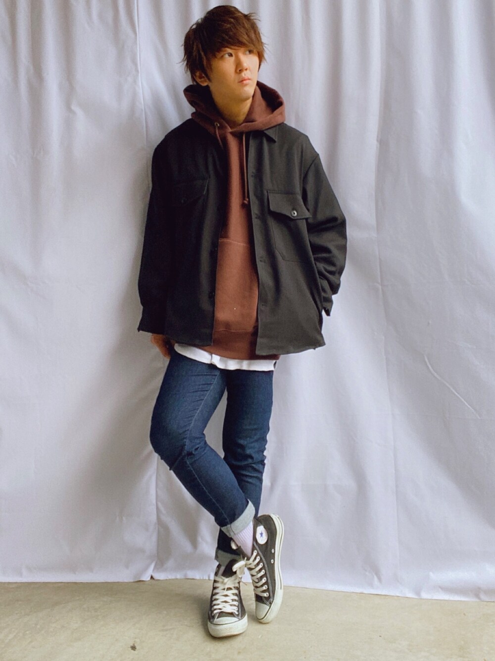 「コンバース、コンバース ハイカット、GU、GUコーデ、ユニクロ、UNIQLO、オトナカジュアル、パーカー、ファッション大学、休日スタイル」｜「GUのアイテム（ジャケット/アウター、ブラック系）」を使った、だぃすけさん（メンズ・170cm）の冬コーディネートの1枚目の写真