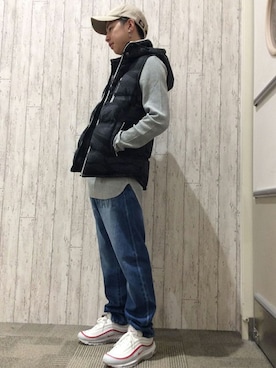 「ワッフル」｜「アイテム（ダウンベスト）」を使った、VENCE EXCHANGE MEN'S STAFFさん（メンズ・173cm）の秋コーディネート