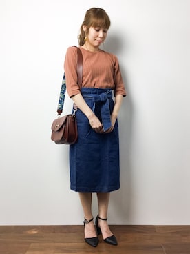 「SPINNS（スピンズ）のアイテム（デニムスカート）」を使った、SUBさん（レディース・154cm）の春コーディネート