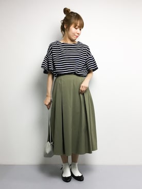 「SLOBE IENA（スローブイエナ）の《WEB限定》PEタイプライターミモレスカート◆（スカート）」を使った、SUBさん（レディース・154cm）の夏コーディネート
