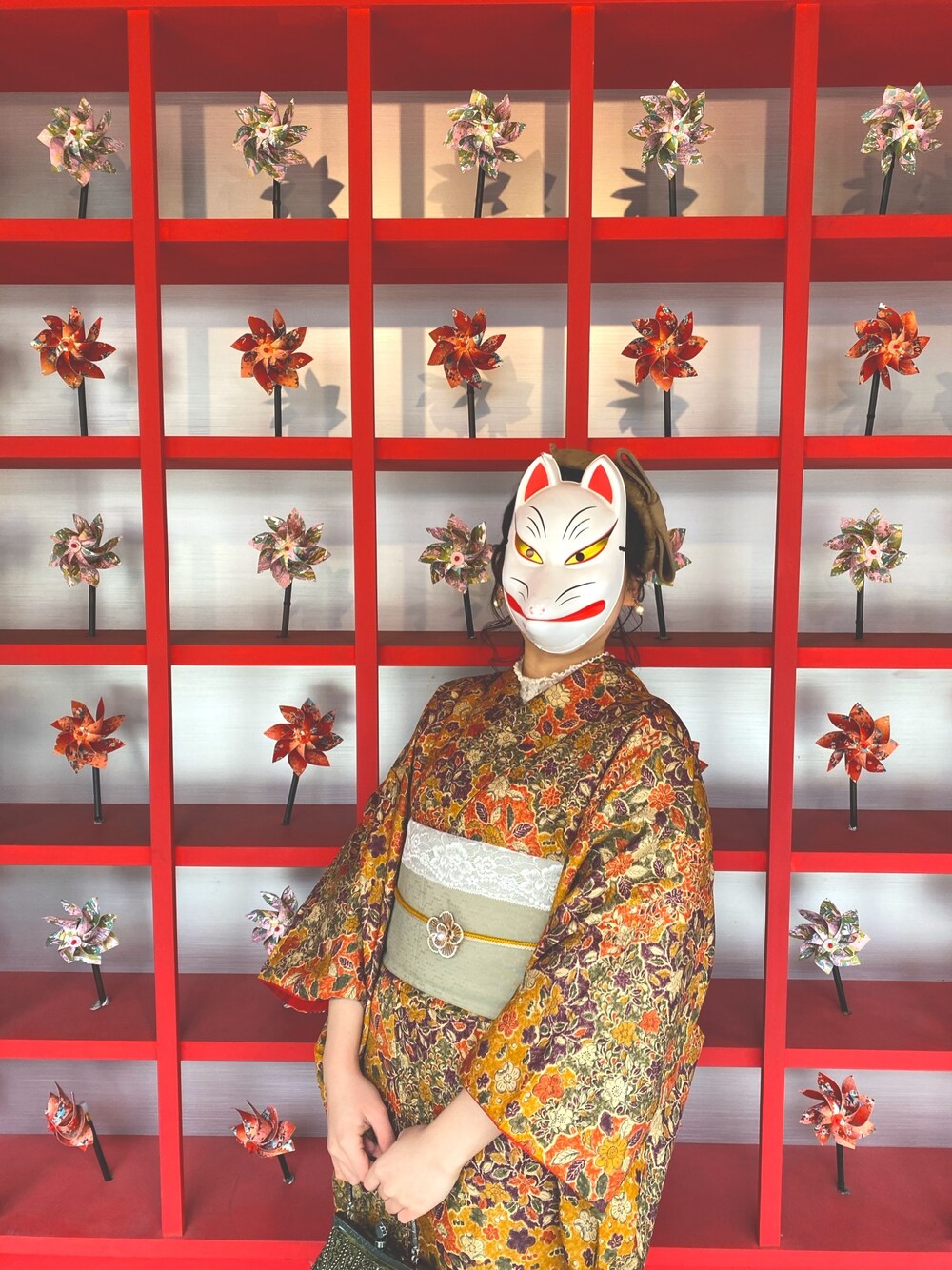 「きもの、和と洋の融合、ベレー帽、きつね面」｜「kesatokyoのアイテム（水着/着物・浴衣、オレンジ系）」を使った、cocorotimeさん（レディース・155cm）の春コーディネートの1枚目の写真