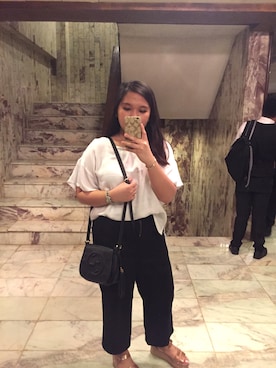 「ALDO（アルド）のアイテム（サンダル）」を使った、舍姬娜さん（レディース・160cm）の冬コーディネート