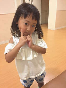 「Birthday（バースデイ）のアイテム（Tシャツ/カットソー、ホワイト系）」を使った、♡Ricca♡さん（キッズ・100cm）の秋コーディネート