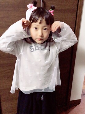 「BREEZE（ブリーズ）のチュールカサネカーディガン（カーディガン/ボレロ、ベージュ系）」を使った、♡Ricca♡さん（キッズ・100cm）の冬コーディネート