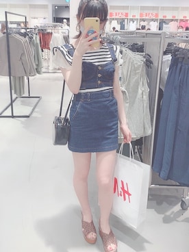 「アイテム（チューブトップ、ブルー系）」を使った、Marinさん（レディース・153cm）の夏コーディネート