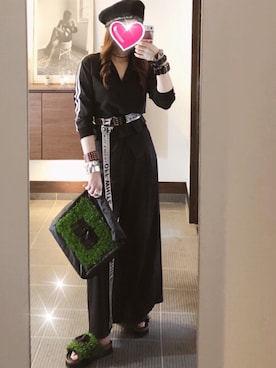 「OFF-WHITE」｜「アイテム（サンダル）」を使った、致し方なく課金さん（レディース・156cm）の春コーディネート