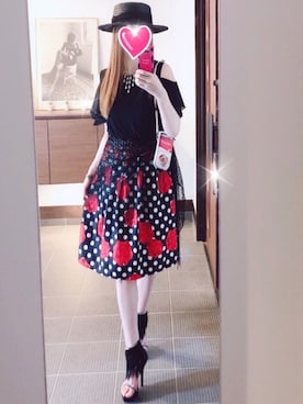 「バラ柄」｜「アイテム（財布/小物）」を使った、致し方なく課金さん（レディース・157cm）の夏コーディネート