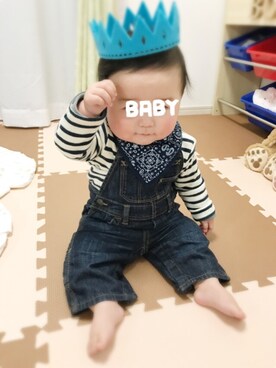 「GAP（ギャップ）のアイテム（サロペット/オーバーオール、ブルー系）」を使った、mNt15さん（キッズ・100cm）の春コーディネート