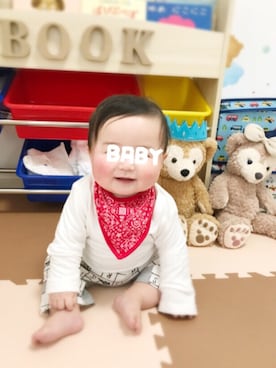 「GAP（ギャップ）のアイテム（Tシャツ/カットソー、ホワイト系）」を使った、mNt15さん（キッズ・100cm）の春コーディネート