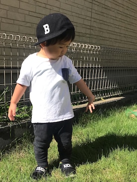 「ZARA KIDSのアイテム（Tシャツ/カットソー、ホワイト系）」を使った、mNt15さん（キッズ・100cm）の秋コーディネート