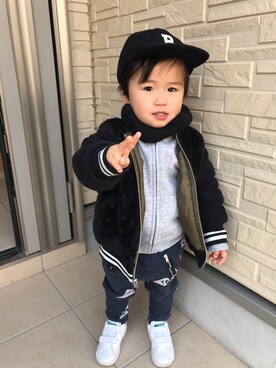 「H&M（エイチ・アンド・エム）のアイテム（パーカー、グレー系）」を使った、mNt15さん（キッズ・100cm）の冬コーディネート