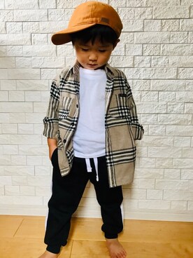 「ZARA KIDSのアイテム（キャップ、ブラウン系）」を使った、mNt15さん（キッズ・100cm）の秋コーディネート
