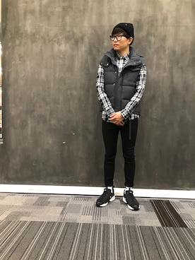 「アイテム（ダウンベスト）」を使った、太田さん（メンズ・172cm・20代）の秋コーディネート