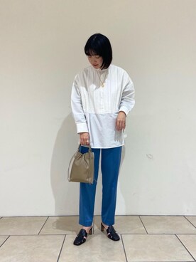 「ARRUM（アールム）のアイテム（サンダル）」を使った、川島 皐絵さん（レディース・165cm）の冬コーディネート