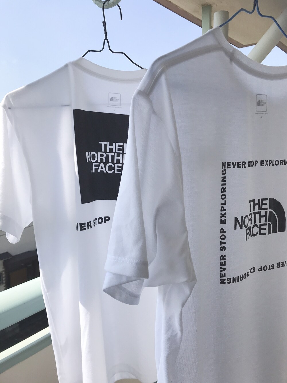 「THE NORTH FACEのアイテム（Tシャツ/カットソー、ホワイト系）」を使った、しゅうまる。さん（メンズ・175cm）の秋コーディネートの1枚目の写真