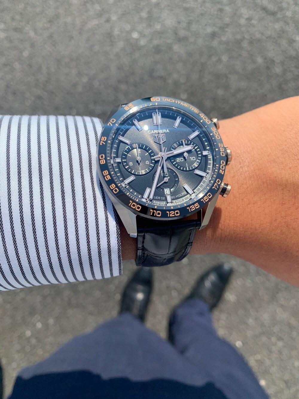 「TAG Heuerのアイテム（アナログ腕時計、ブラック系）」を使った、しゅうまる。さん（メンズ・175cm）の夏コーディネートの1枚目の写真