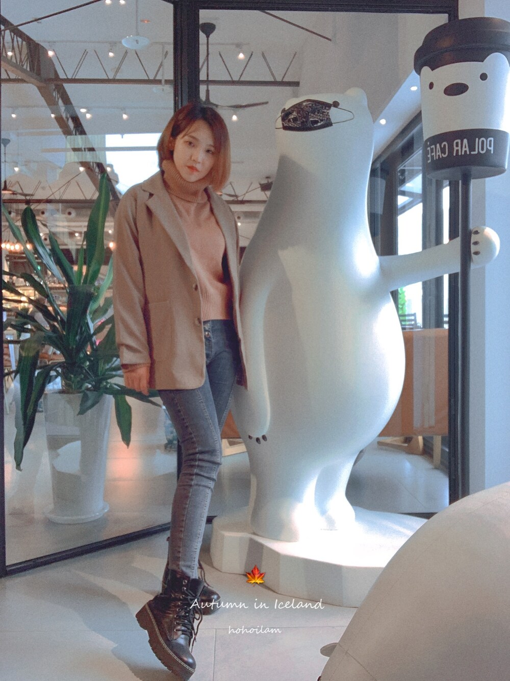 「Sweetのアイテム（スーツジャケット、ベージュ系）」を使った、內雙女王さん（レディース・155cm）の冬コーディネートの1枚目の写真