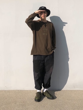 「B-SIDE（ビーサイド）のアイテム」を使った、wesleyさん（メンズ・176cm）の冬コーディネート