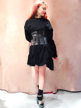 「LILICIOUS（リリシャス）のアイテム（イヤリング）」を使った、ゆずさん（レディース・155cm）の秋コーディネート
