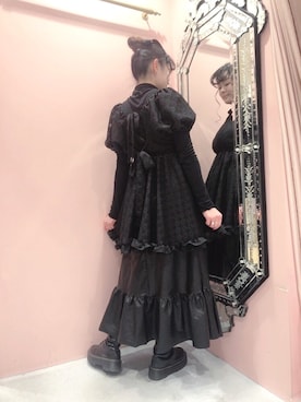 「オールブラック」｜「アイテム（チュニック）」を使った、ゆずさん（レディース・155cm）の春コーディネート