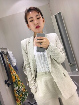 「H&M（エイチ・アンド・エム）のアイテム（テーラードジャケット、ベージュ系）」を使った、Ann Anさん（レディース・163cm）の春コーディネート